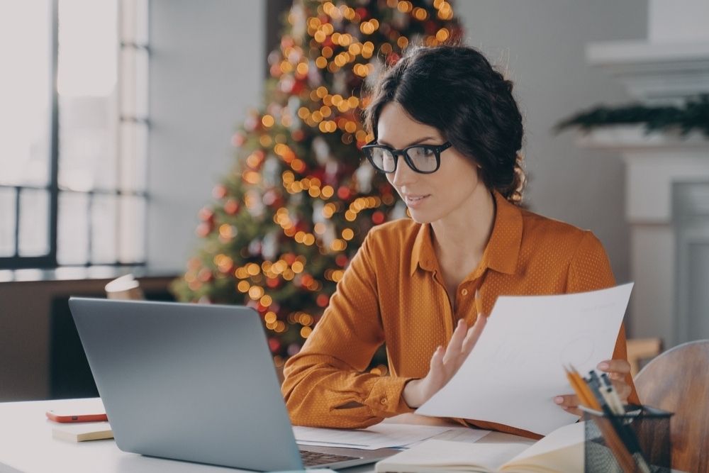 6 Tips to Structure Your Business During the Holiday Season